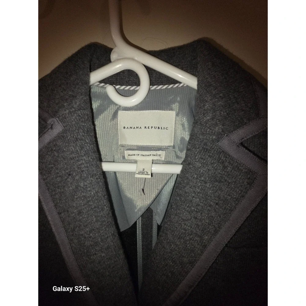 Banana Republic Gray Italian Fabric Blazer Jacket Grosgrain Trim Womens Size 2 - Picture 2 of 4